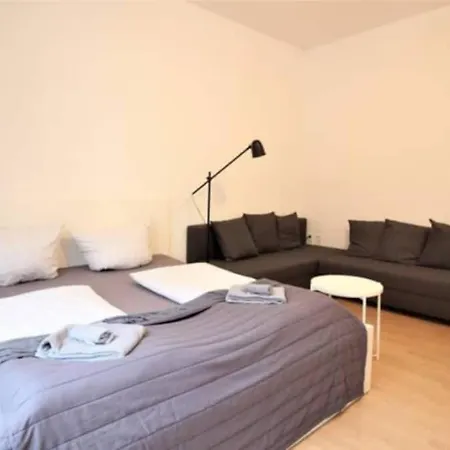 Nahe Bahnhof Und Homestay *
